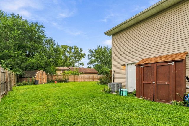 863 Poplar Lane, Bolingbrook, IL 60440