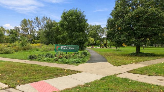 863 Poplar Lane, Bolingbrook, IL 60440