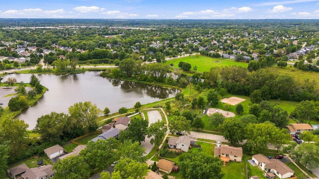 863 Poplar Lane, Bolingbrook, IL 60440 — photo 4