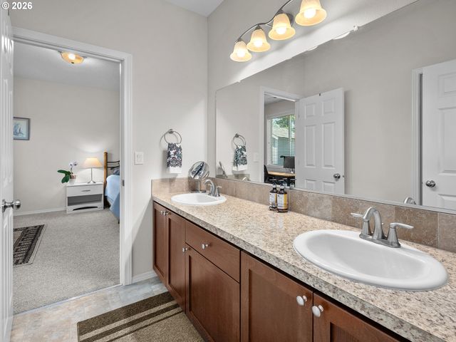 19267 Nw PUMPKIN RIDGE Rd, North Plains, OR 97133