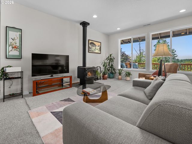19267 Nw PUMPKIN RIDGE Rd, North Plains, OR 97133
