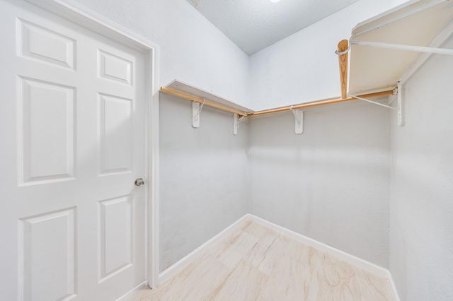 10607 Logger Pine Trail, Houston, TX 77088