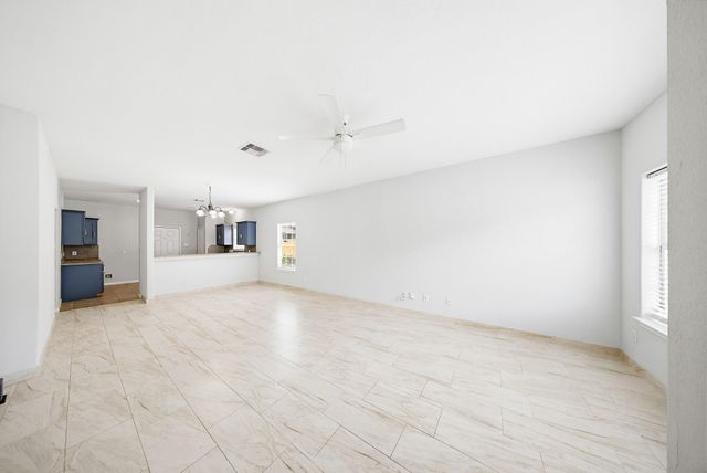 10607 Logger Pine Trail, Houston, TX 77088