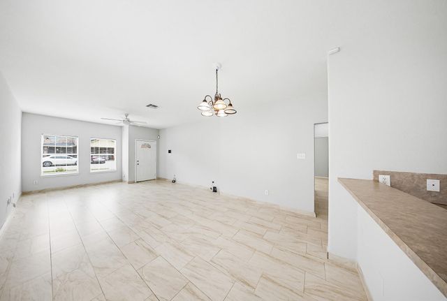 10607 Logger Pine Trail, Houston, TX 77088