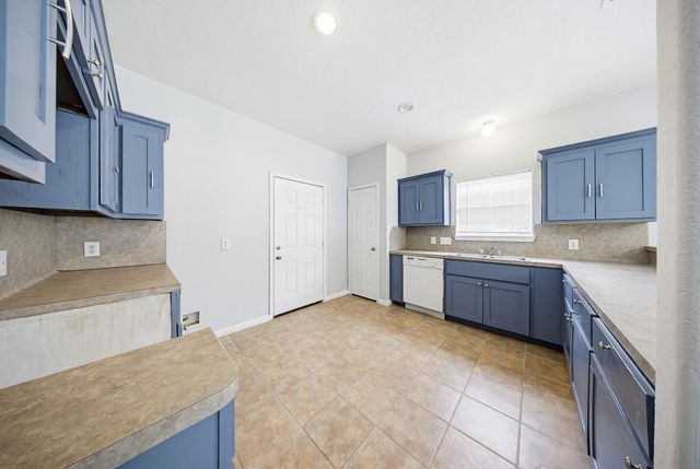 10607 Logger Pine Trail, Houston, TX 77088