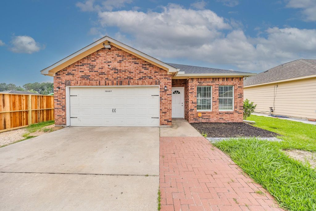 10607 Logger Pine Trail, Houston, TX 77088