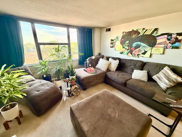 7234 W North Avenue 707, Elmwood Park, IL 60707