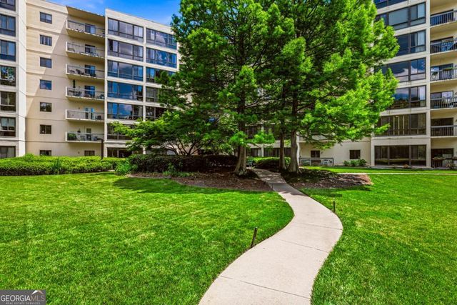 1800 Clairmont Lake A116, Decatur, GA 30033