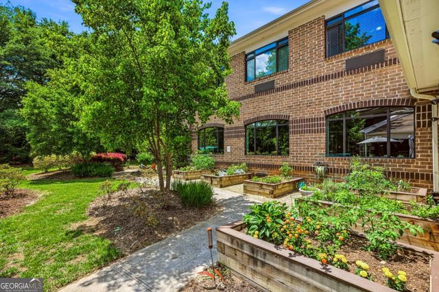 1800 Clairmont Lake A116, Decatur, GA 30033