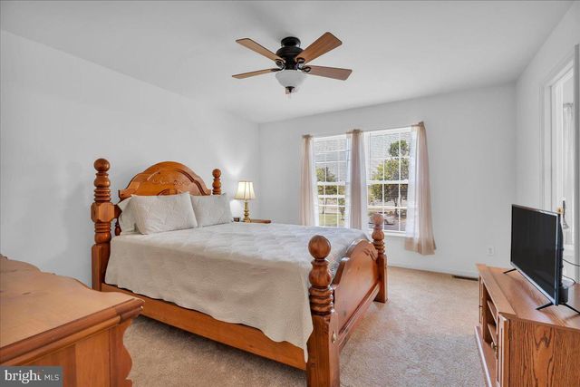26 BAYHILL CT, Blackwood, NJ 08012
