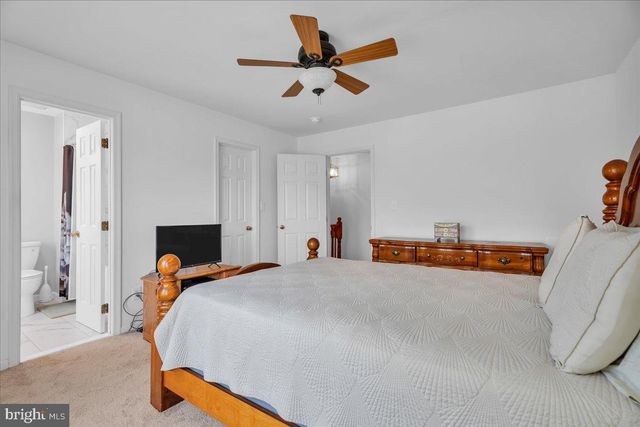 26 BAYHILL CT, Blackwood, NJ 08012