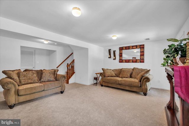 26 BAYHILL CT, Blackwood, NJ 08012