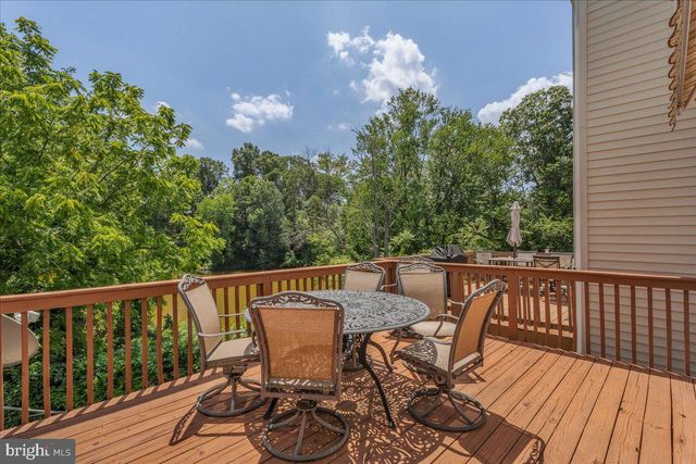26 BAYHILL CT, Blackwood, NJ 08012