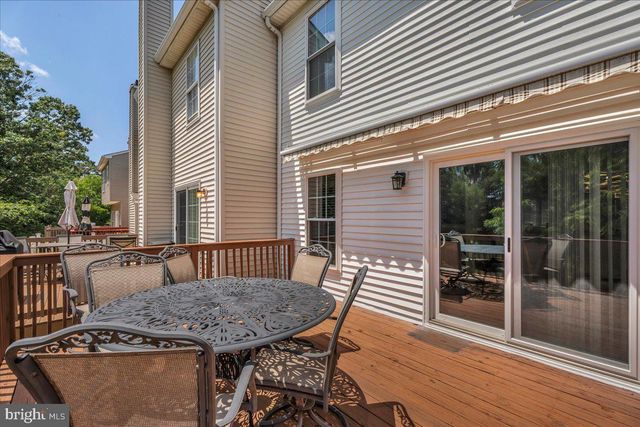 26 BAYHILL CT, Blackwood, NJ 08012