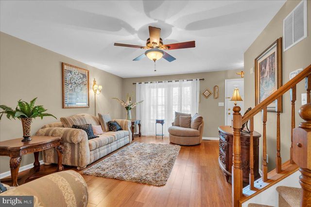 26 BAYHILL CT, Blackwood, NJ 08012