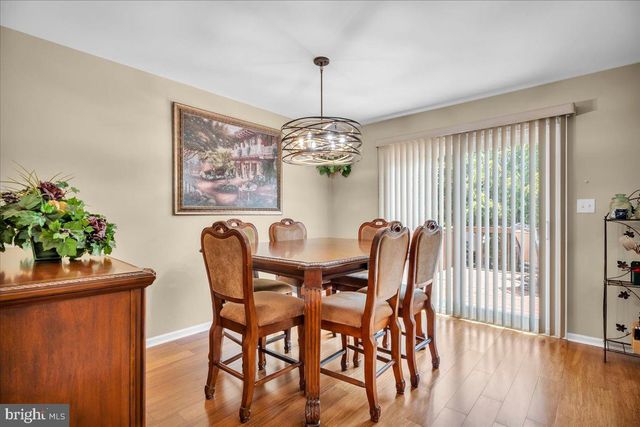 26 BAYHILL CT, Blackwood, NJ 08012