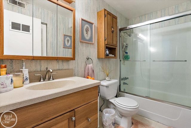 1136 Miller Road, Lake Orion, MI 48362