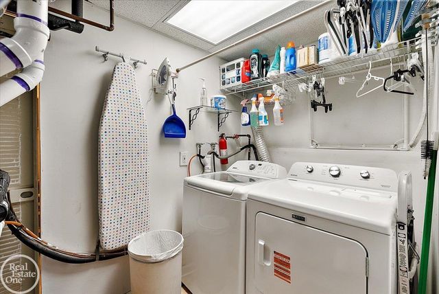 1136 Miller Road, Lake Orion, MI 48362