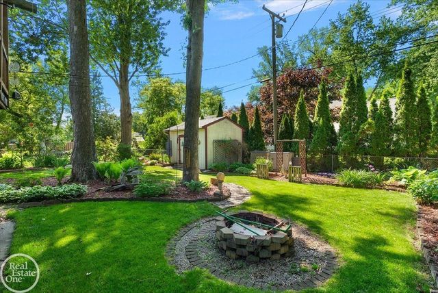 1136 Miller Road, Lake Orion, MI 48362