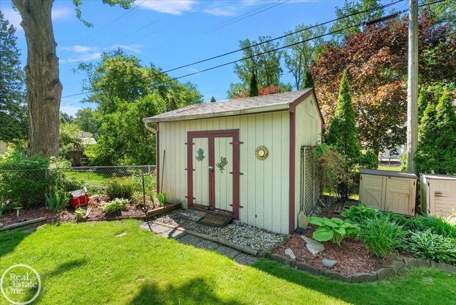 1136 Miller Road, Lake Orion, MI 48362