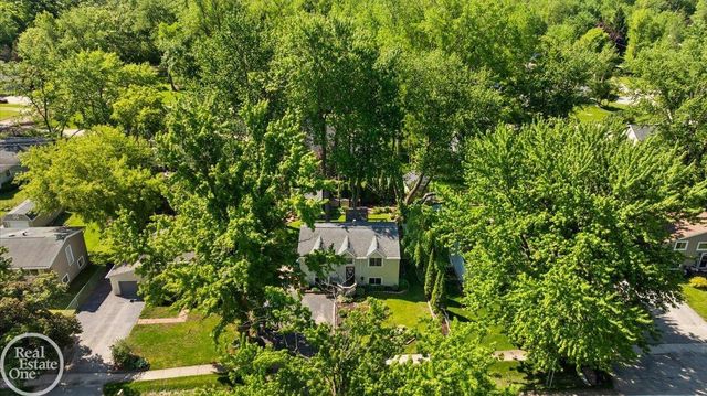 1136 Miller Road, Lake Orion, MI 48362