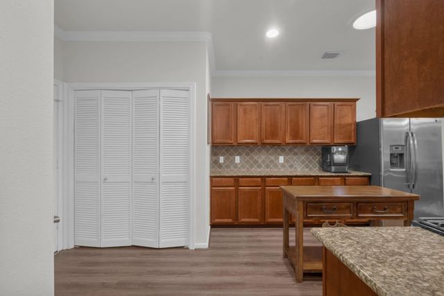 183 W Kentwick Place, Conroe, TX 77384