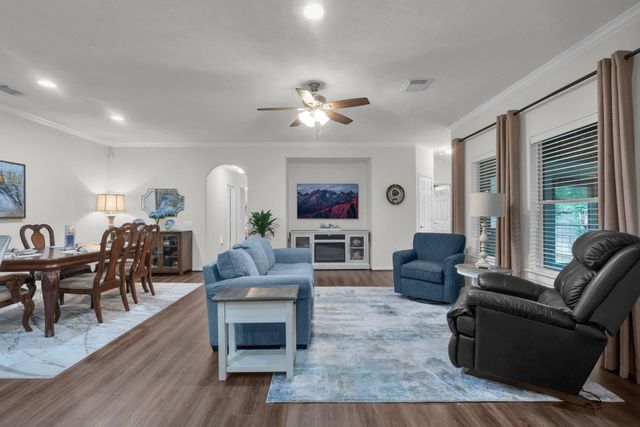 183 W Kentwick Place, Conroe, TX 77384