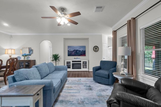 183 W Kentwick Place, Conroe, TX 77384