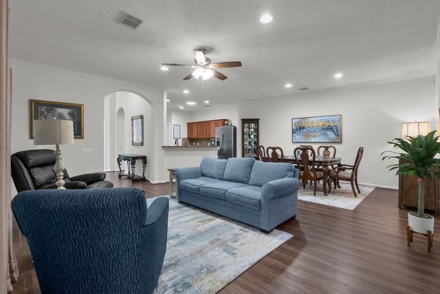 183 W Kentwick Place, Conroe, TX 77384