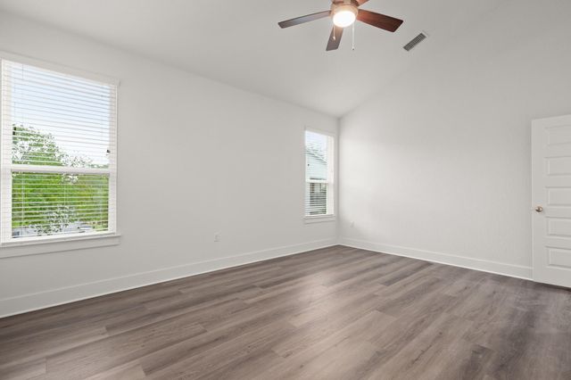 8922 Menchaca RD 701, Austin, TX 78748