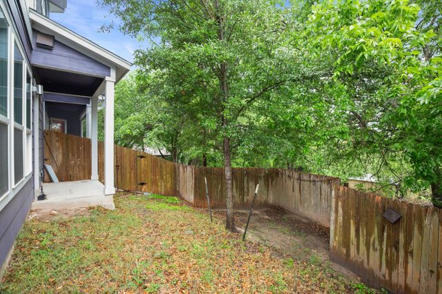 8922 Menchaca RD 701, Austin, TX 78748