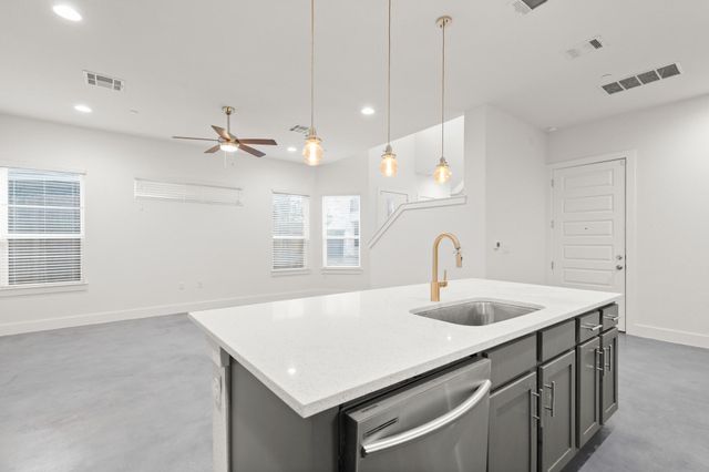 8922 Menchaca RD 701, Austin, TX 78748