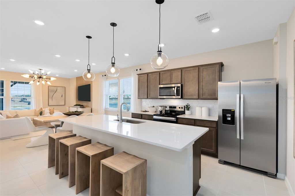 Image 12 of property listing at 10622 EVENING STAR STREET, Orlando, FL 32829