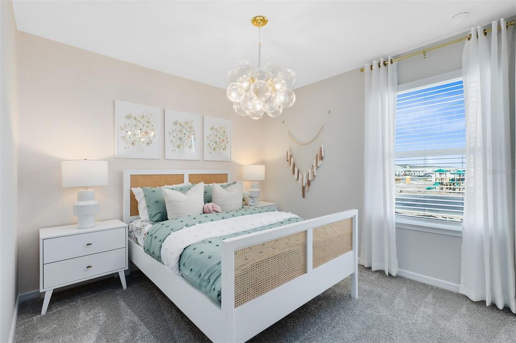 Image 22 of property listing at 10622 EVENING STAR STREET, Orlando, FL 32829