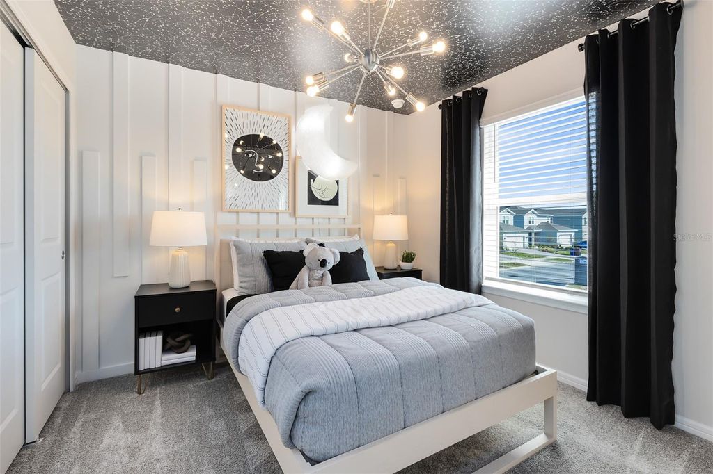 Image 24 of property listing at 10622 EVENING STAR STREET, Orlando, FL 32829