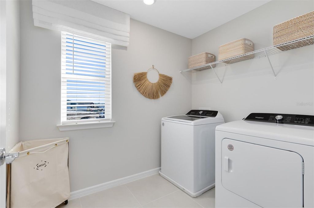 Image 28 of property listing at 10622 EVENING STAR STREET, Orlando, FL 32829