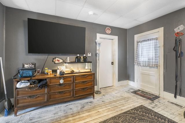 1042-1052 Commercial, Springfield, MO 65803