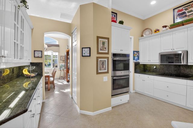 5299 Brooklawn Terrace, Boynton Beach, FL 33437