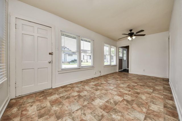 225 Lenox Street, Houston, TX 77011