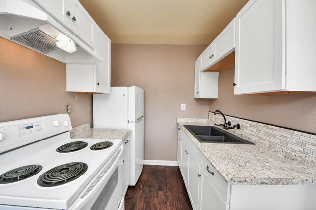 225 Lenox Street, Houston, TX 77011
