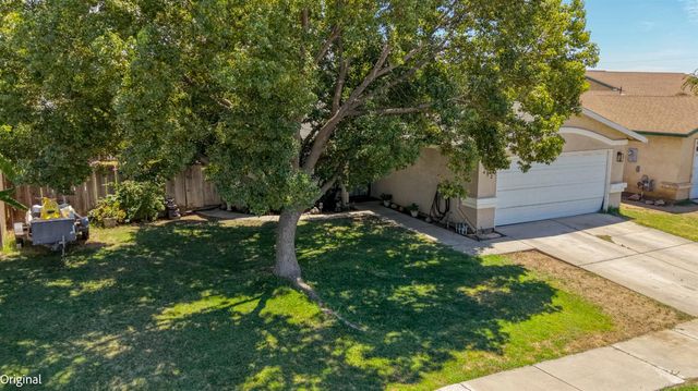 452 Las Brisas Ct, Merced, CA 95341