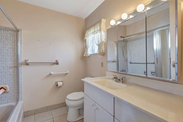 2966 Ashley Dr Drive E I, West Palm Beach, FL 33415