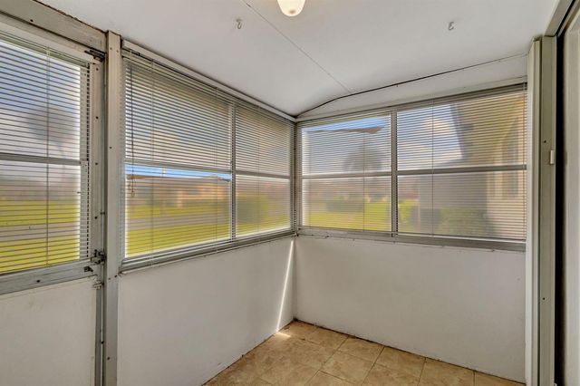 2966 Ashley Dr Drive E I, West Palm Beach, FL 33415