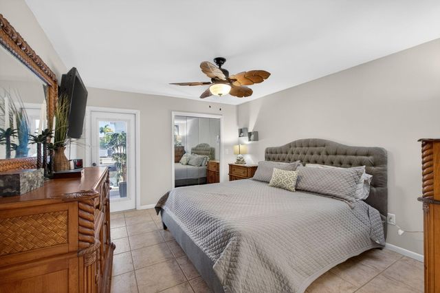 121 Wettaw Lane Unit 110, North Palm Beach, FL 33408