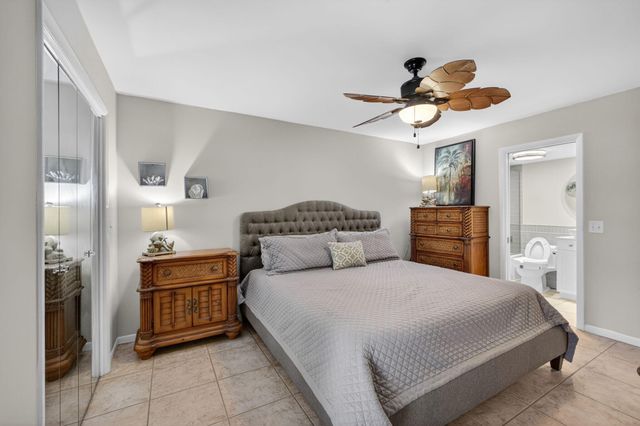 121 Wettaw Lane Unit 110, North Palm Beach, FL 33408