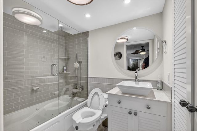 121 Wettaw Lane Unit 110, North Palm Beach, FL 33408