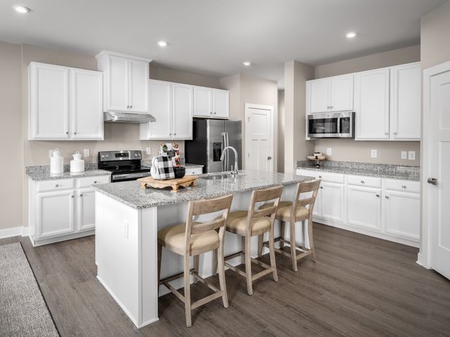 5043 Kensington Way, Pleasant View, TN 37146