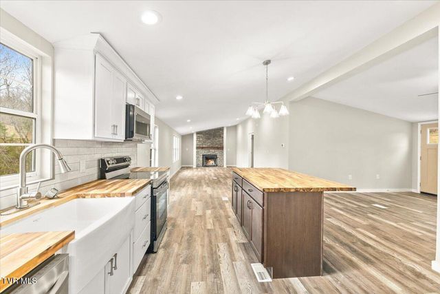 609 Tavern Hill Road, Jonesborough, TN 37659