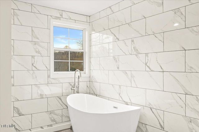 609 Tavern Hill Road, Jonesborough, TN 37659