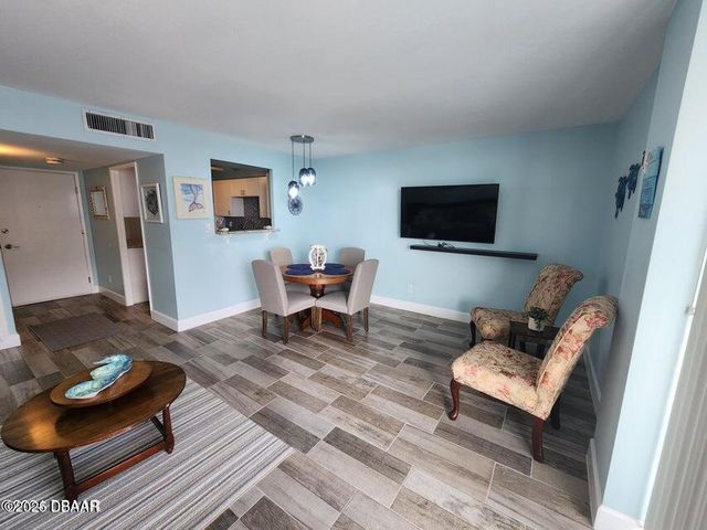 2800 N Atlantic Ave Unit 810, Daytona Beach, FL 32118